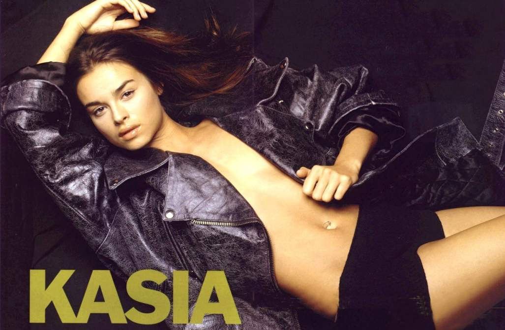 Kasia Smutniak Nude & Sexy (202 Photos)