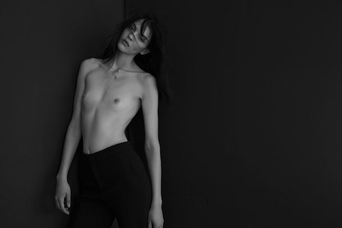 Kate Bogucharskaia Topless (4 Photos)