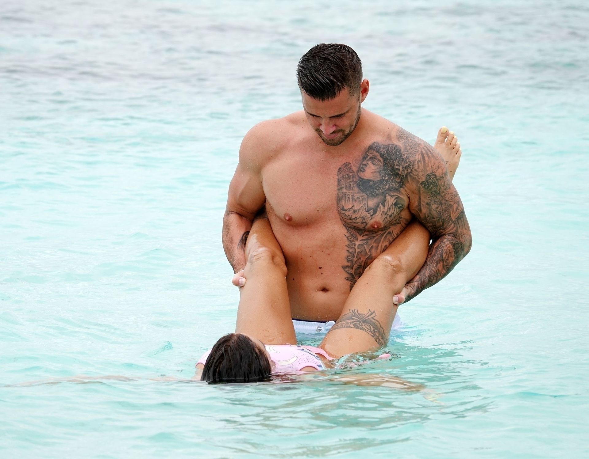 Katie Price & Carl Woods Make a Splash in the Sea in the Maldives (65 Photos)
