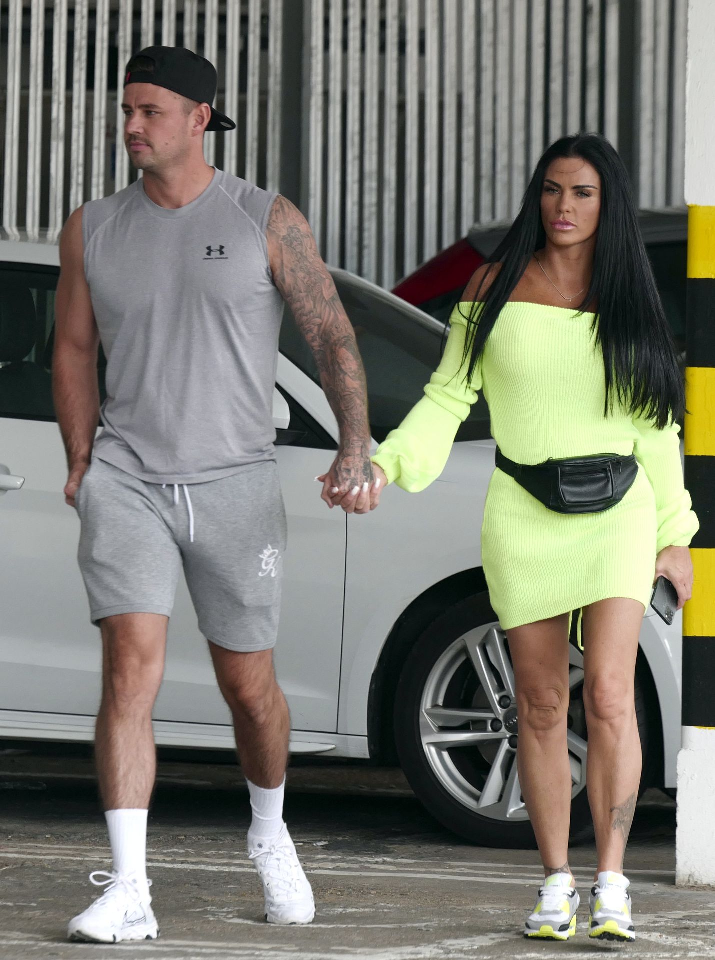 Katie Price Enjoys a Day with Her New Boyfriend (11 Photos)