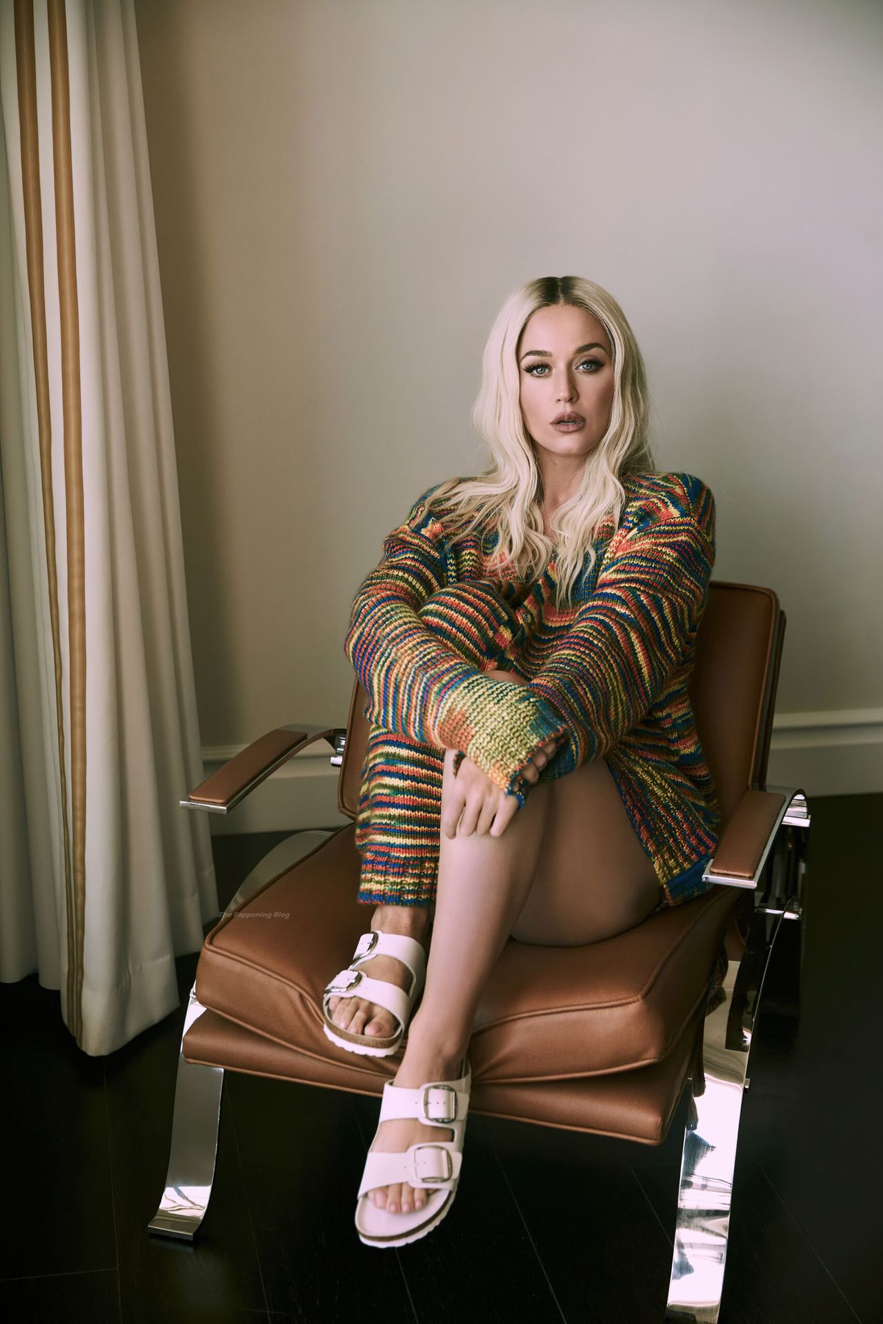 Katy Perry Sexy - L’Officiel Magazine (12 Photos)