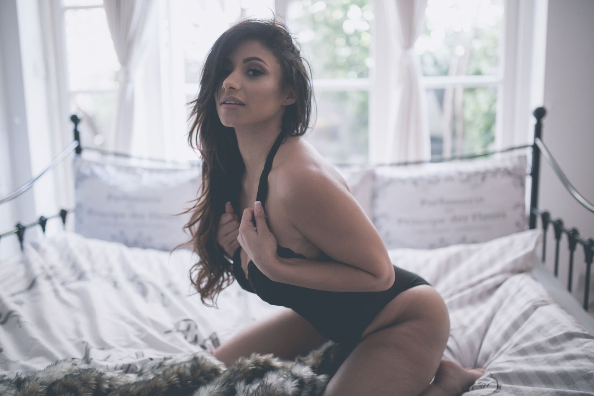 Kayleigh Morris Sexy & Topless (33 Photos)