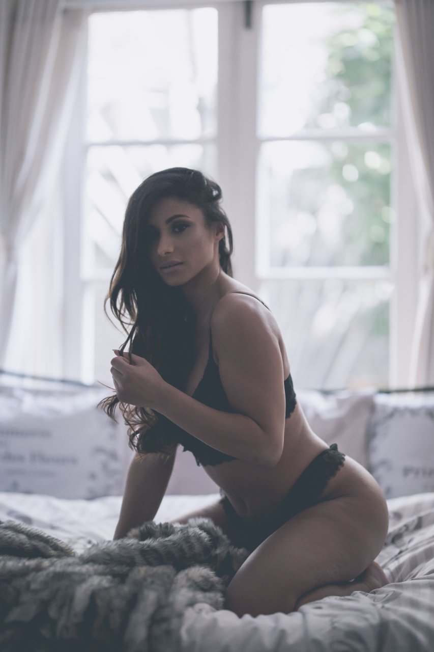Kayleigh Morris Sexy & Topless (33 Photos)