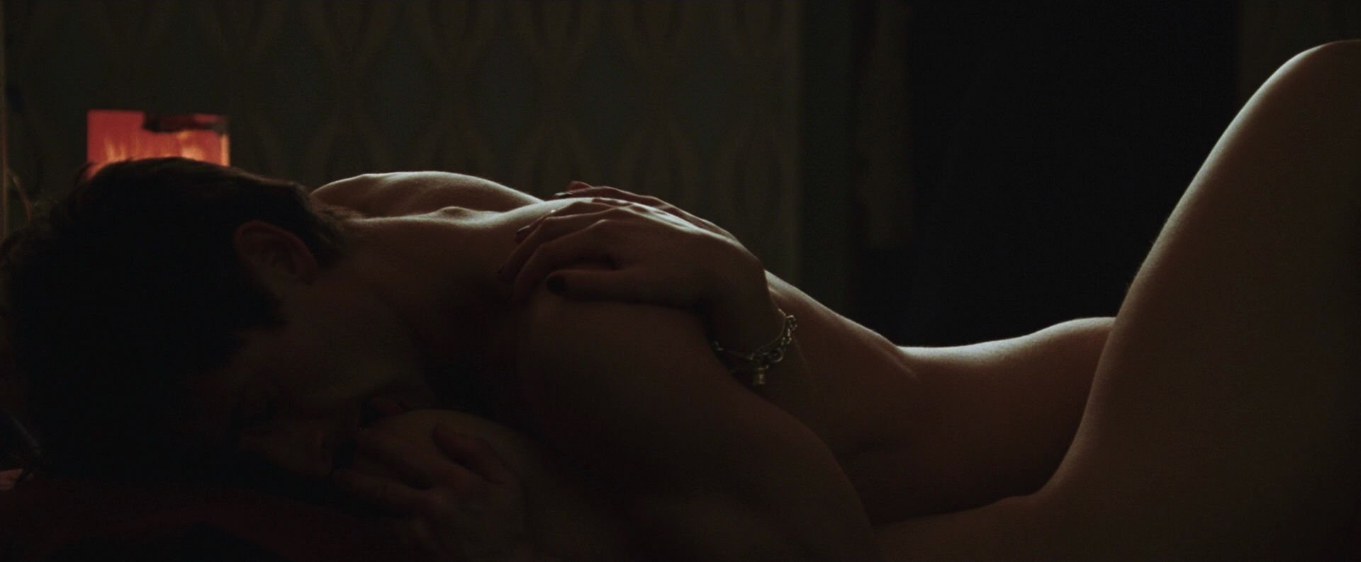 Keira Knightley Nude - The Jacket (5 Pics + GIF & Video)
