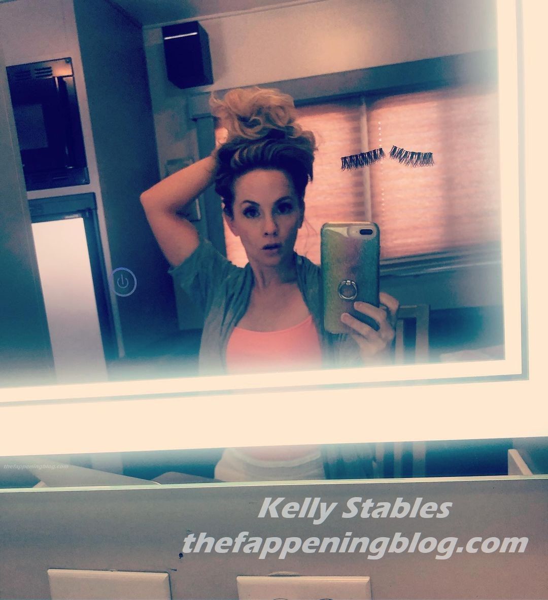 Kelly Stables Sexy Collection (20 Photos)