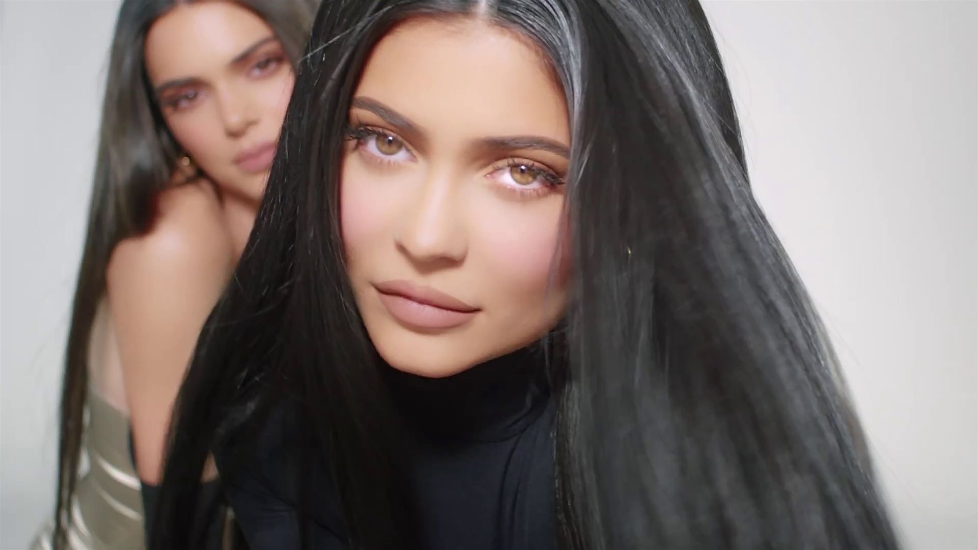 Kendall & Kylie Jenner Present Their New Cosmetic Collection (66 Pics + Video)