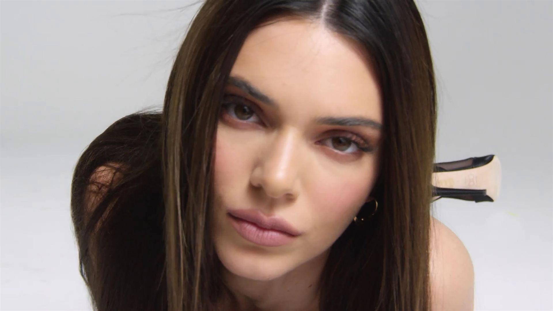 Kendall & Kylie Jenner Present Their New Cosmetic Collection (66 Pics + Video)