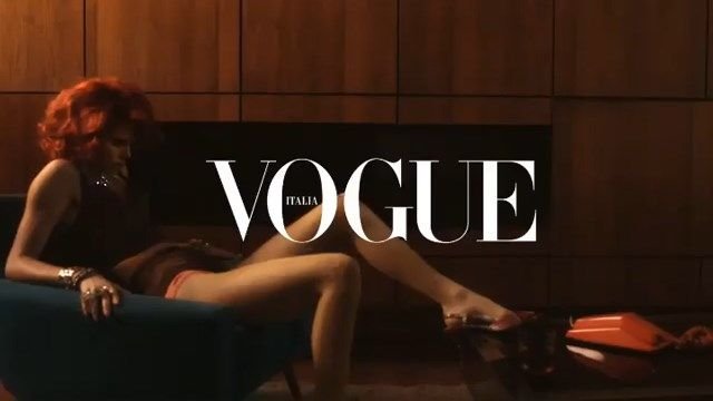 Kendall Jenner Nude & Sexy (15 Photos + Video)