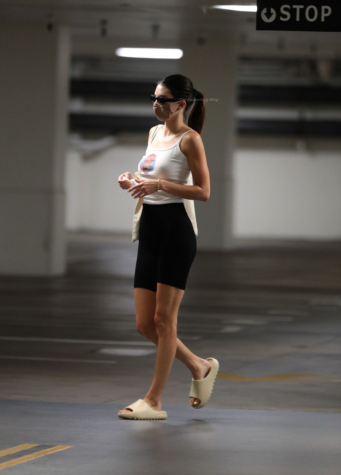 Kendall Jenner Runs Her Errands in Casual Fashion in LA (33 Photos)
