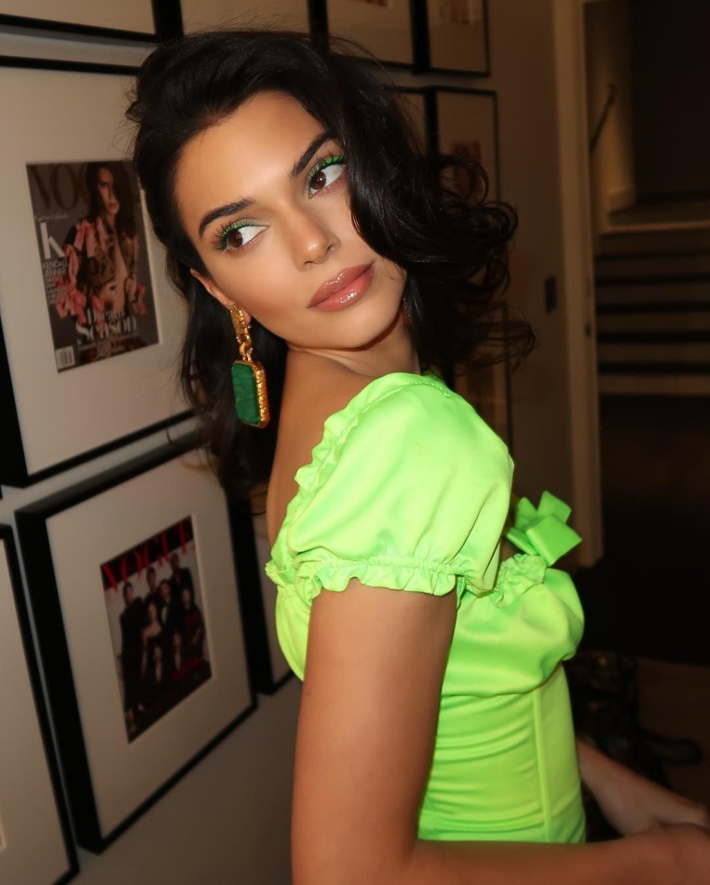 Kendall Jenner Sexy (3 Hot Pics)