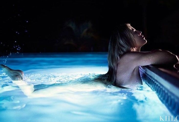 Khloe Kardashian Nude & Hot (70 Photos + Porn)