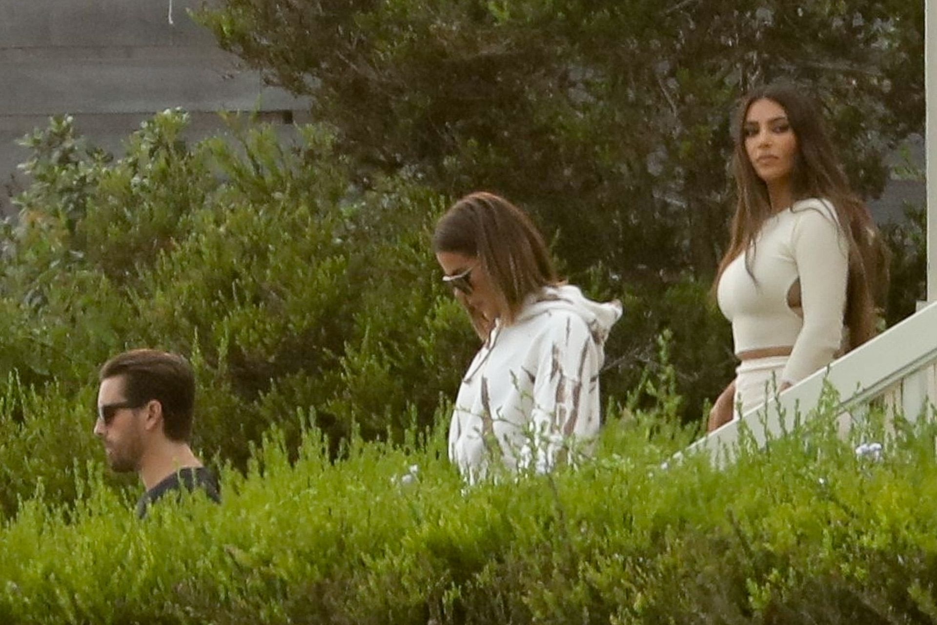 Kim Kardashian & Khloé Kardashian are Seen Filming on the Beach (54 Photos)