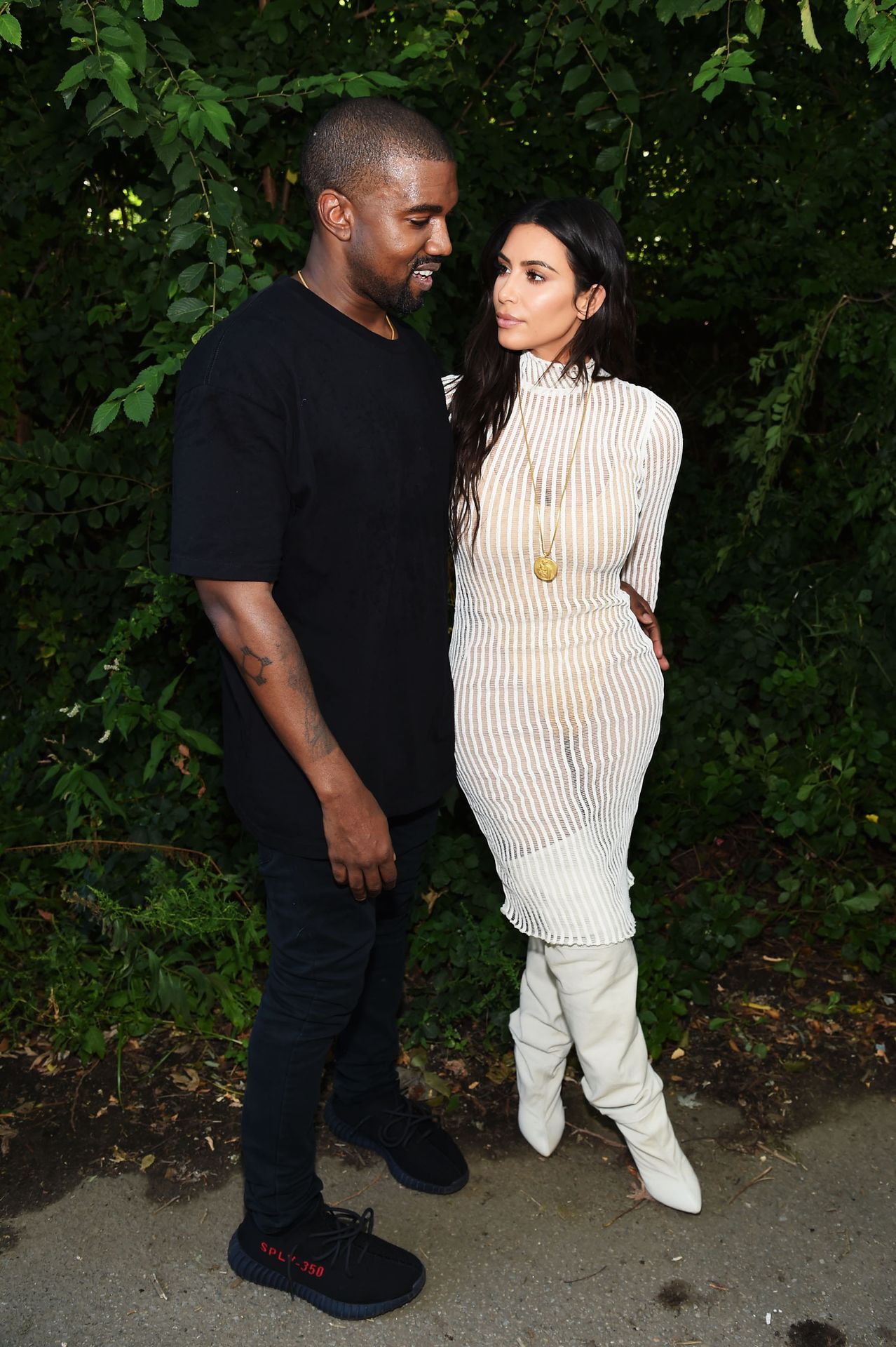 Kim Kardashian & Kanye West Reportedly Divorcing (6 Photos)