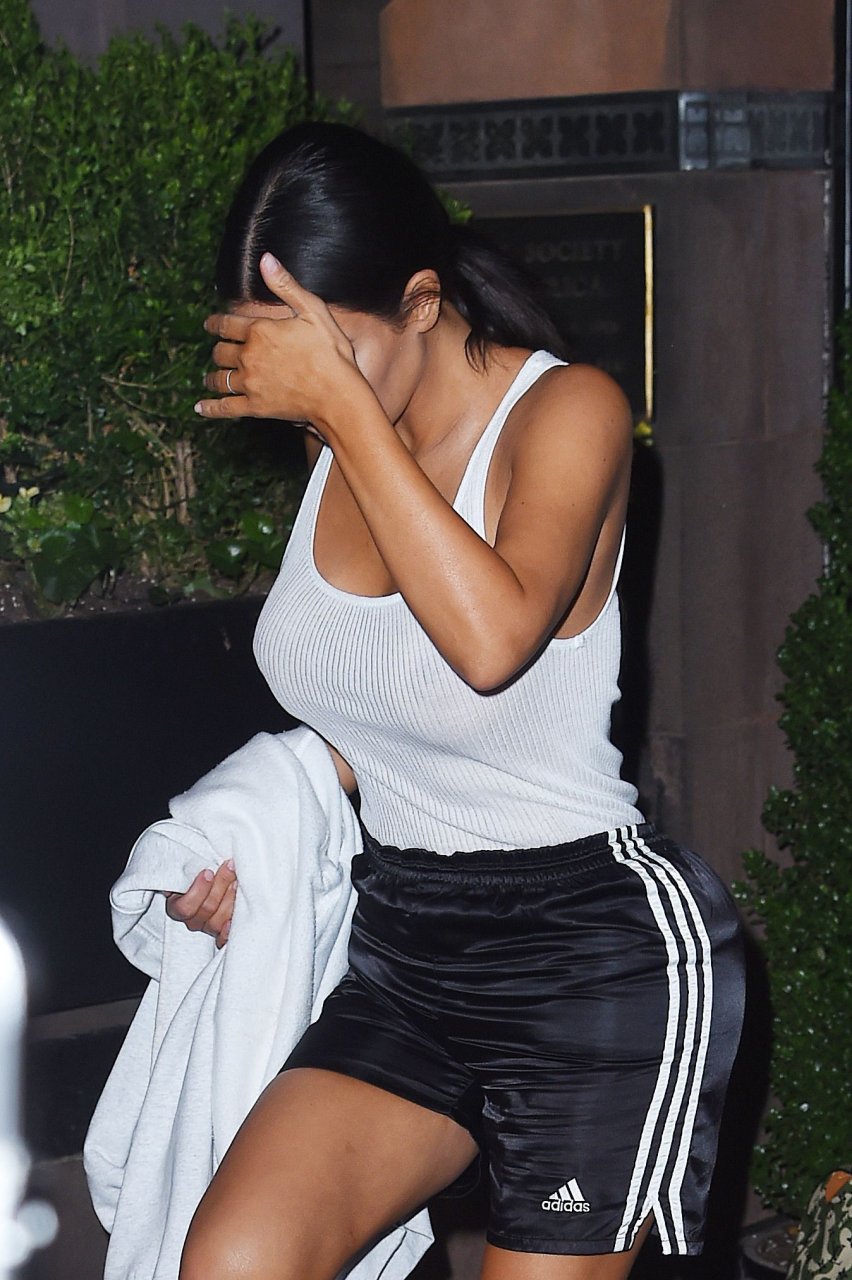 Kim Kardashian Braless (43 Photos + Video)