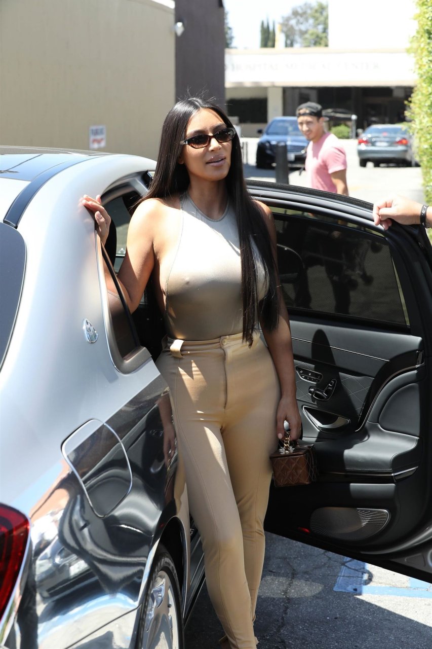 Kim Kardashian Hot (60 Photos)