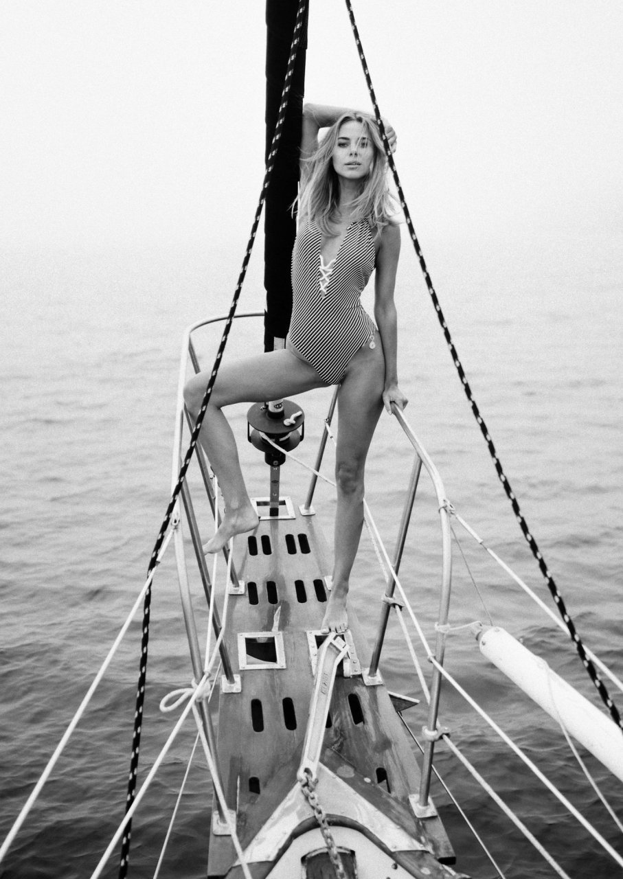 Kimberley Garner Sexy (11 Hot Photos)
