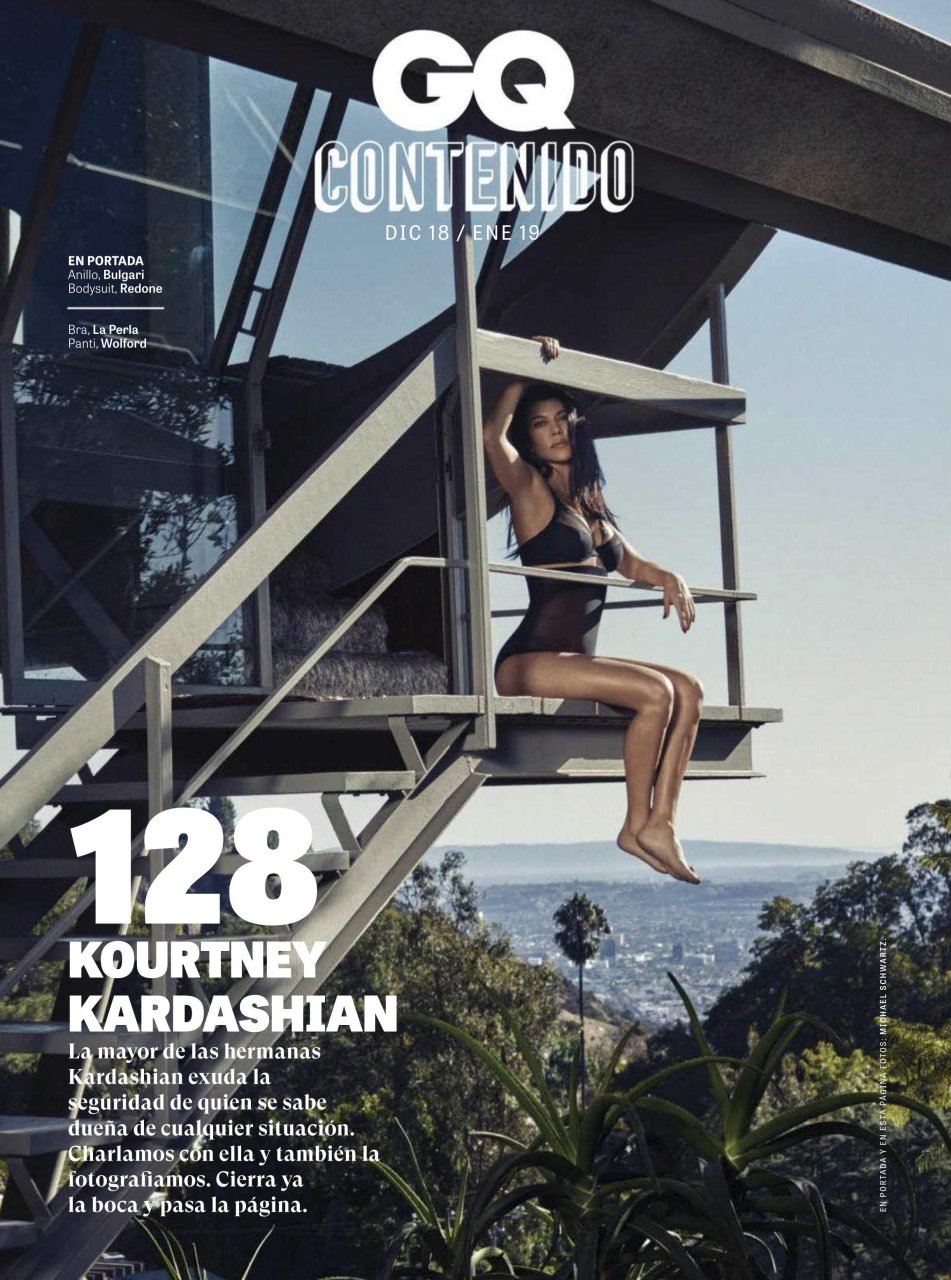 Kourtney Kardashian Nude & Sexy (13 Photos)