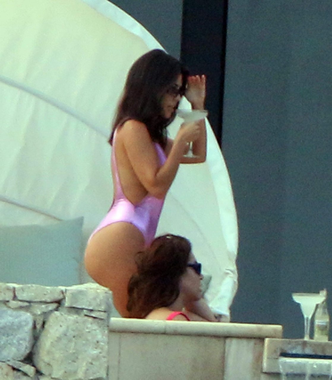 Kourtney Kardashian Sexy (23 Photos + GIF)
