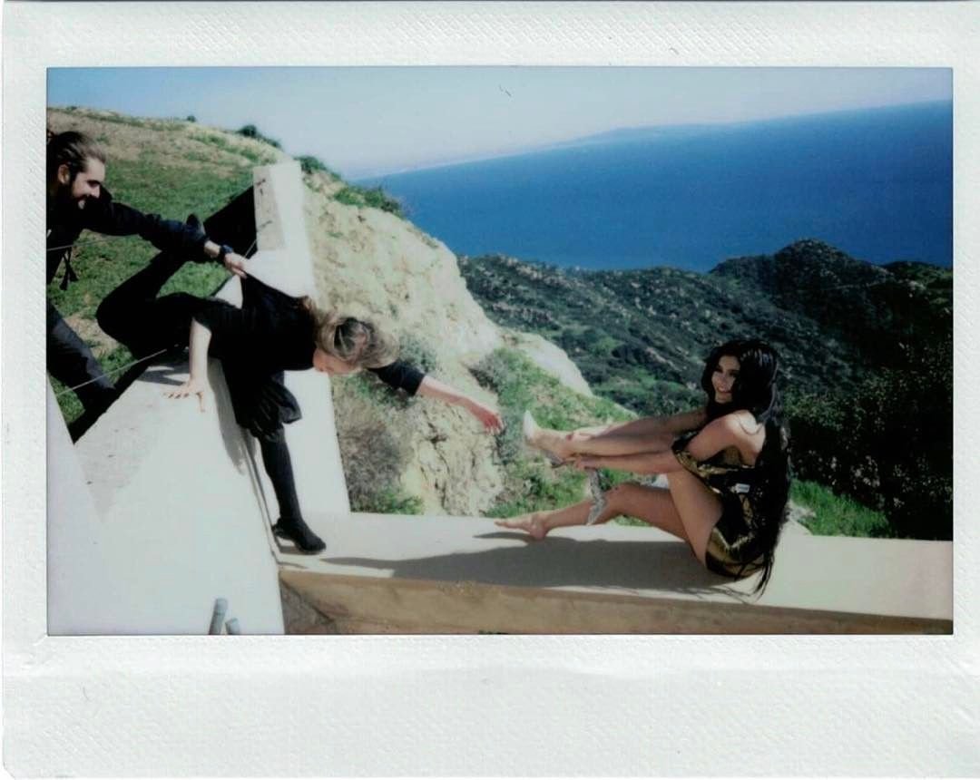 Kylie Jenner (4 Hot Photos)