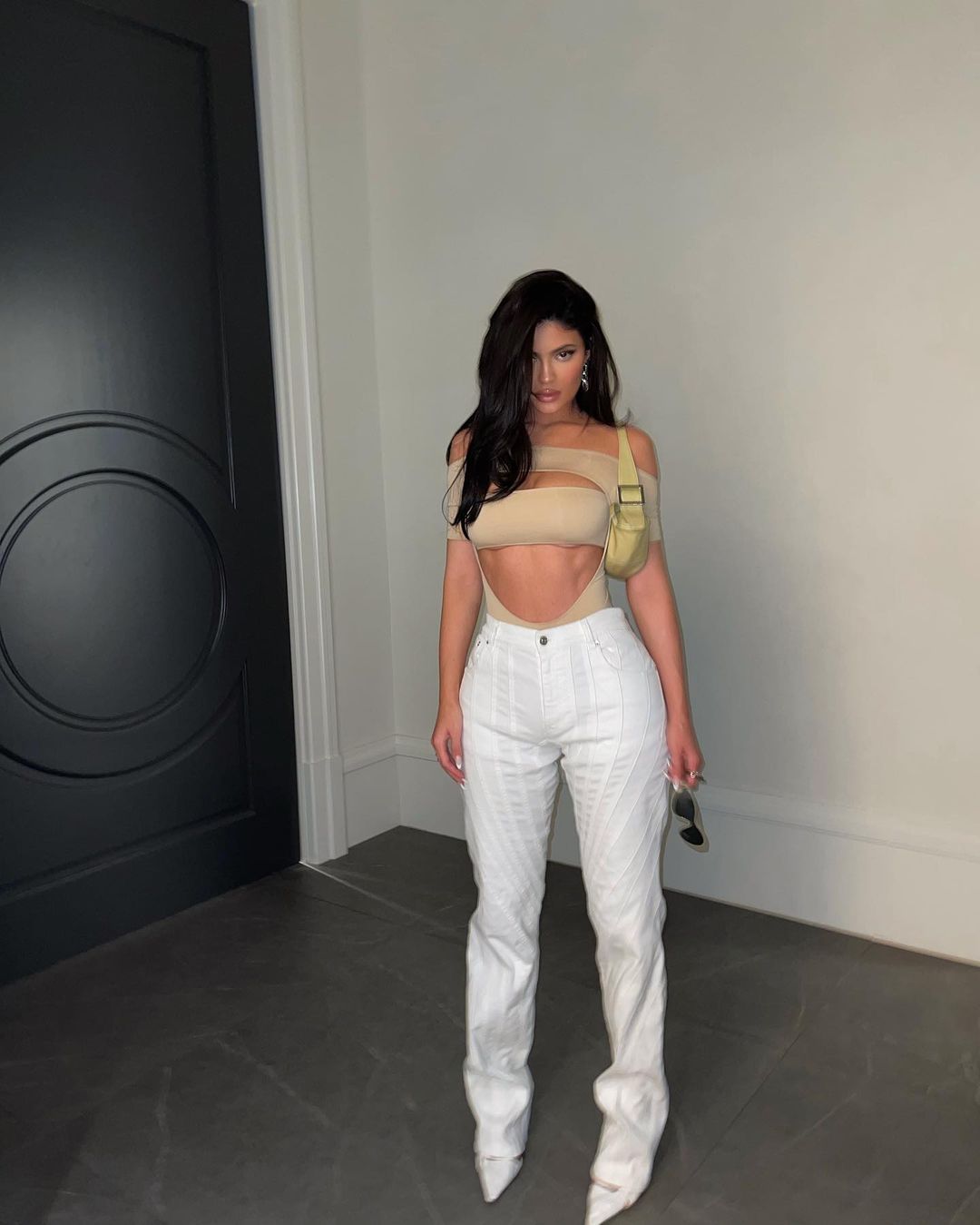 Kylie Jenner Hot (9 New Sexy Photos)