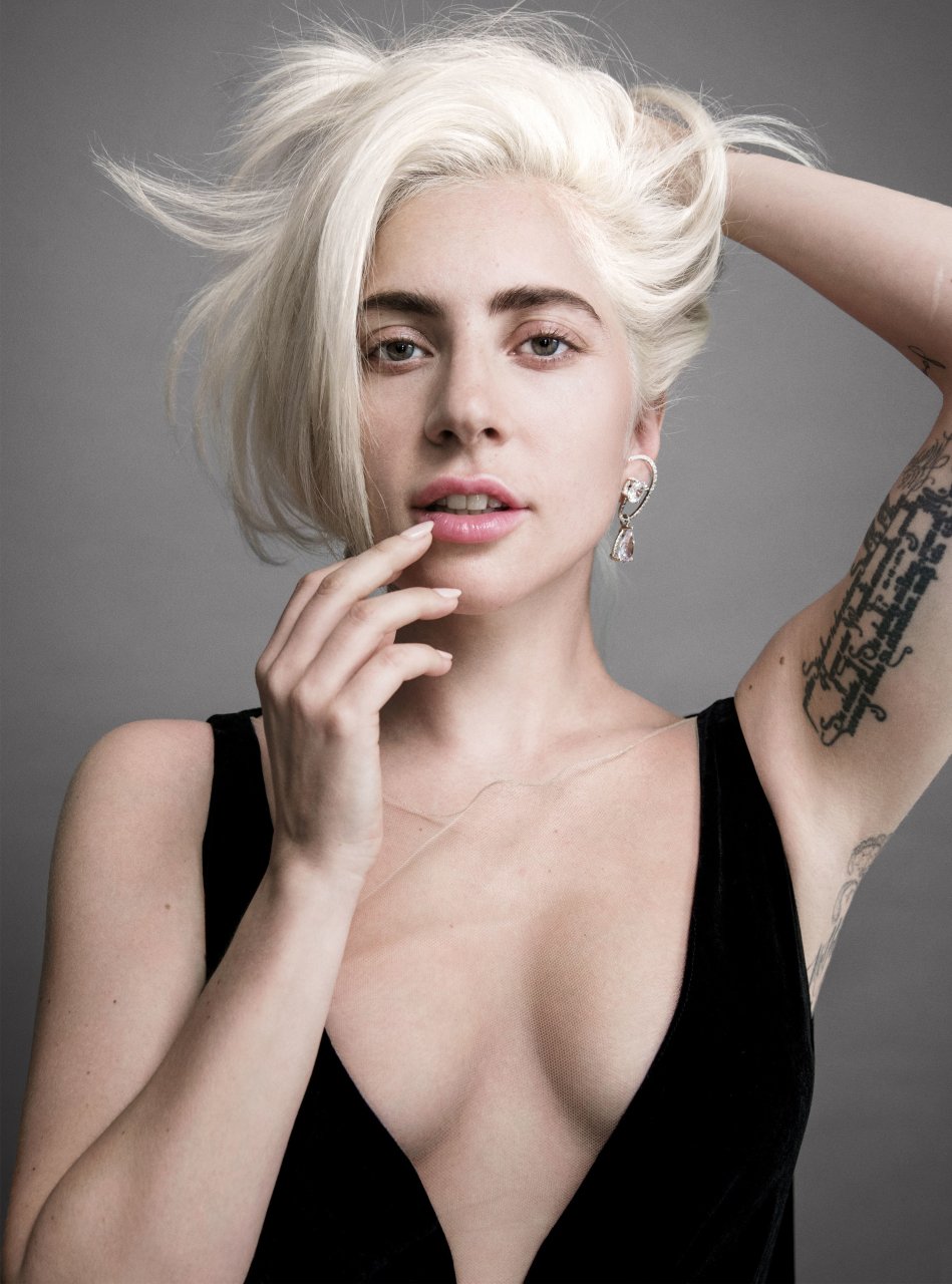 Lady Gaga Sexy (8 Photos)