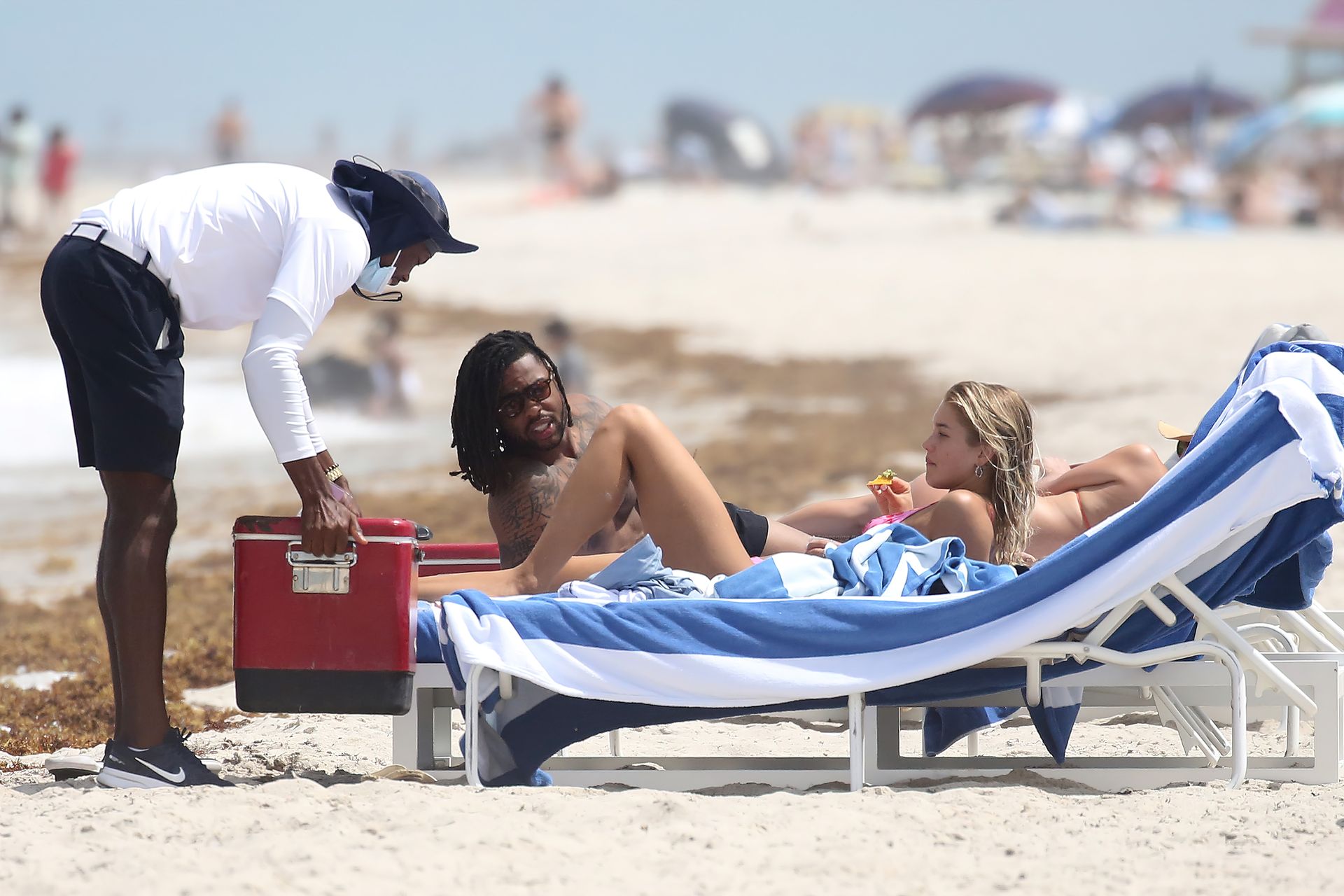 Laura Ivaniukas Hits the Beach With D’Angelo Russell in Miami (29 Photos)