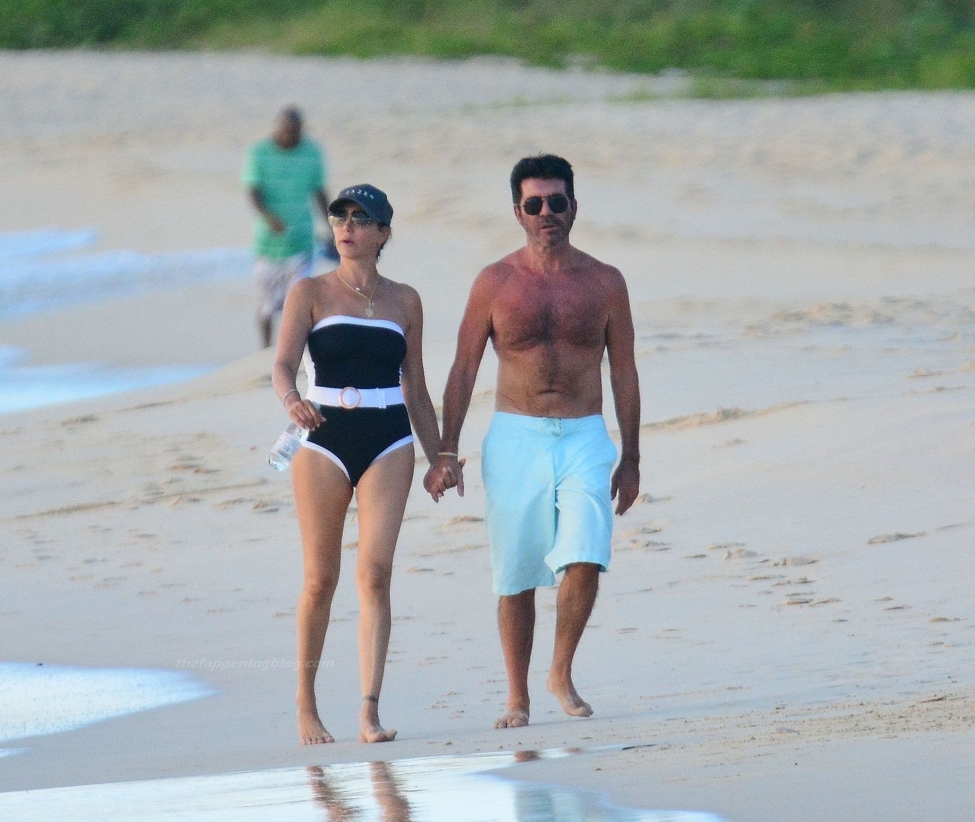 Lauren Silverman Enjoys a Ride with Simon Cowell at Brandons Beach in Barbados (36 Photos)