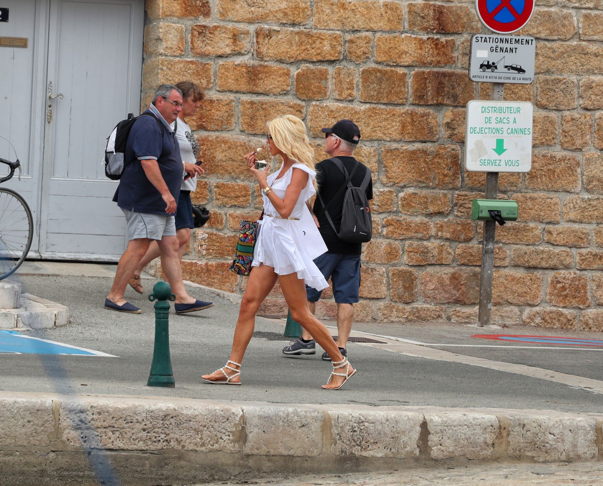 Leggy Victoria Silvstedt is Seen Shopping in Saint Tropez (65 Photos)