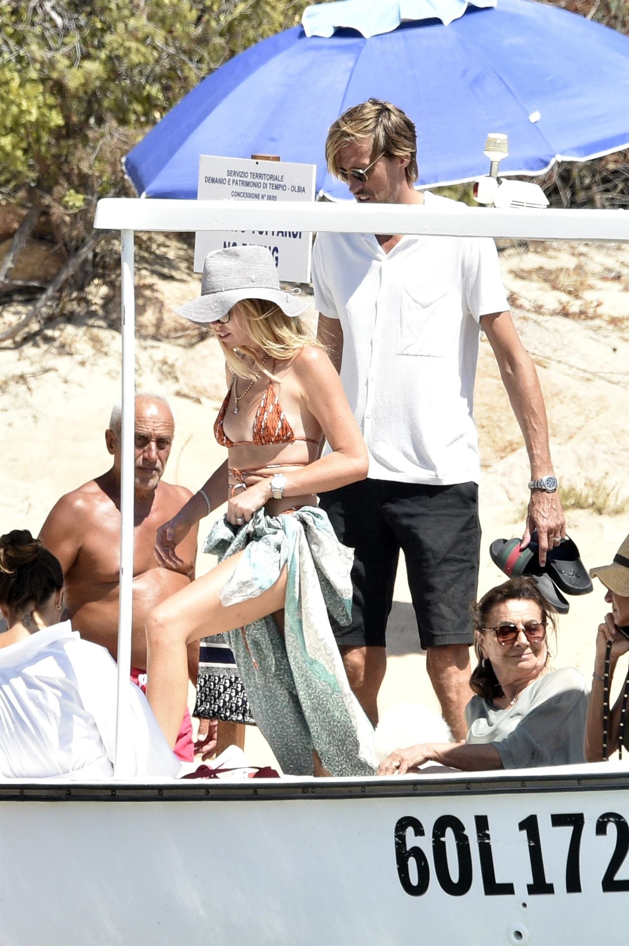 Peter Crouch & Abbey Clancy Enjoy a Day on the Beach in Sardinia (84 Photos)