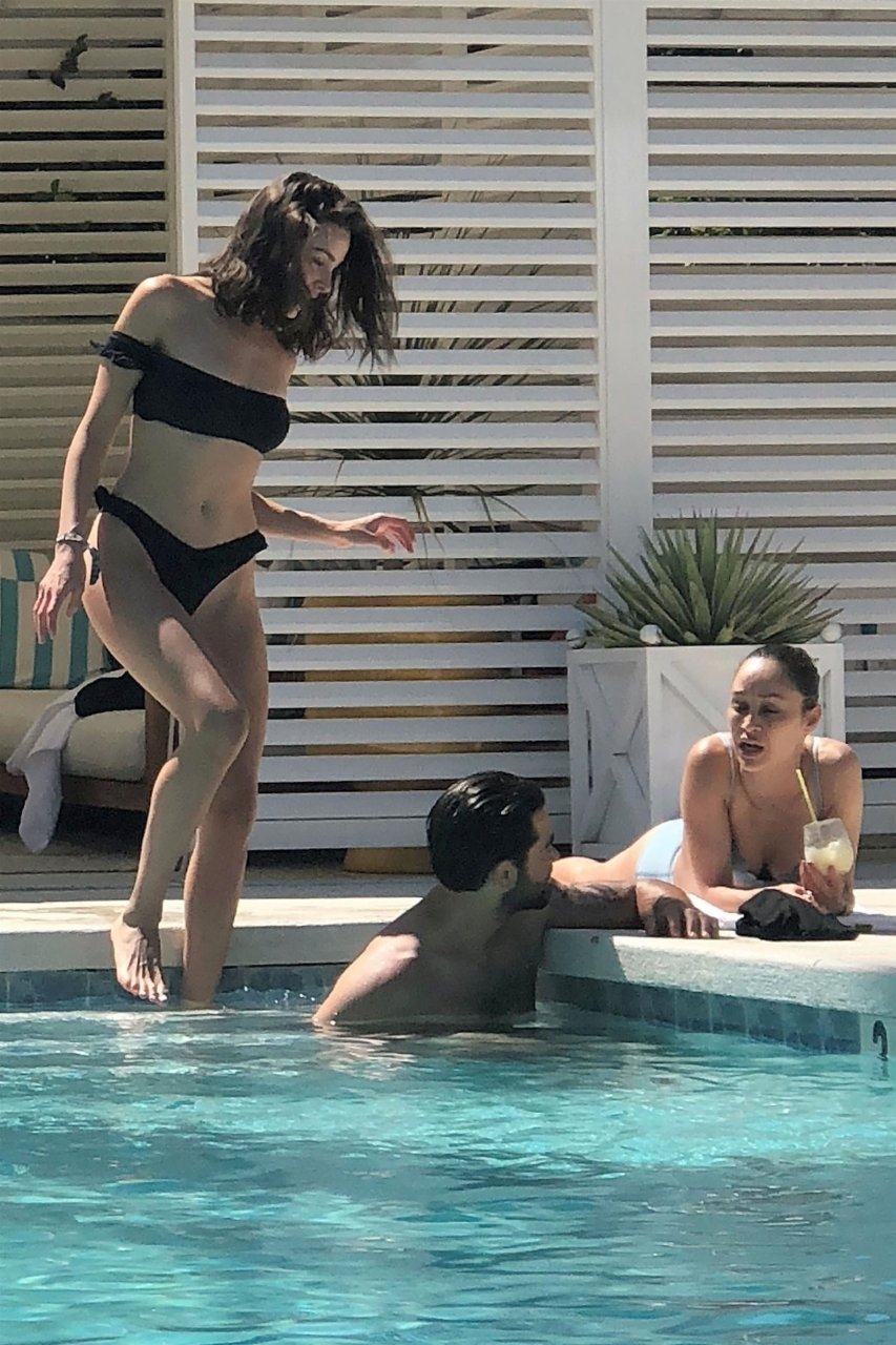 Olivia Culpo & Cara Santana Sexy (40 Photos)
