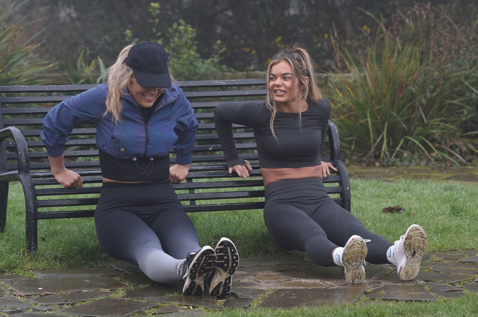 Lesbians Sarah Hutchinson & Charlotte Taundry are Seen in a Park (32 Photos)