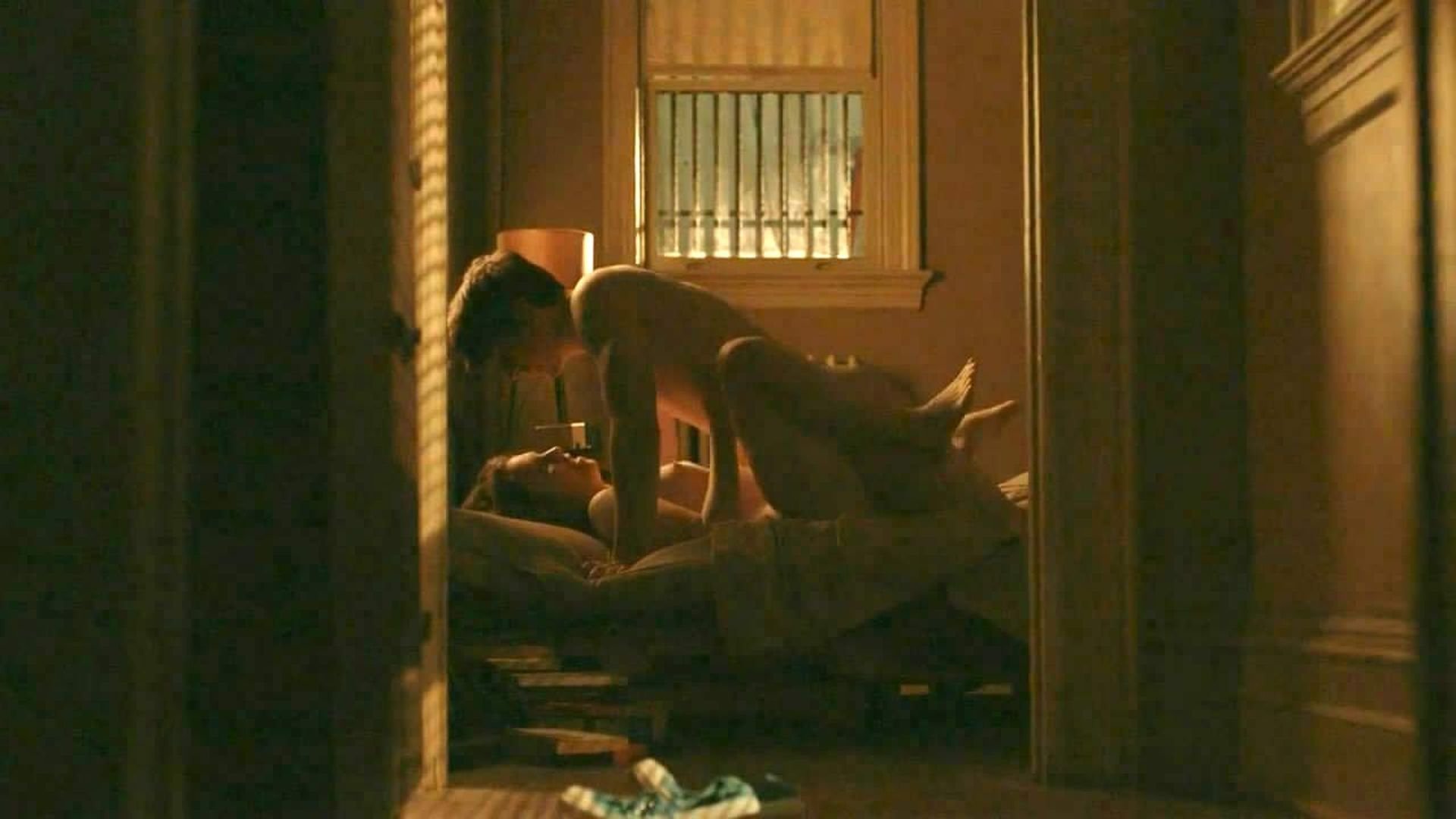 Lena Dunham Nude Sex Scene - Girls (7 Pics + GIF & Video)