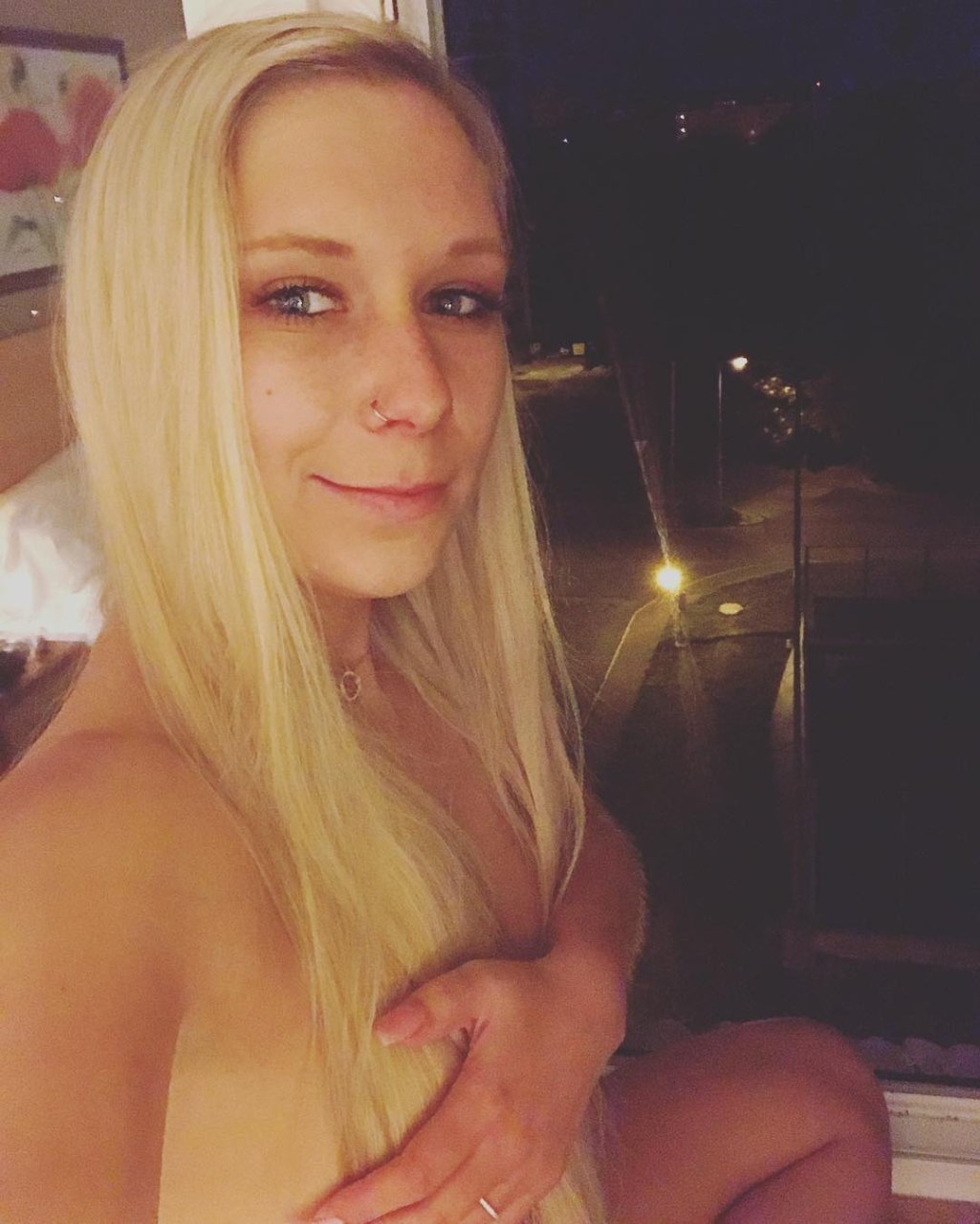 Lena Nitro Nude & Sexy (32 Photos)
