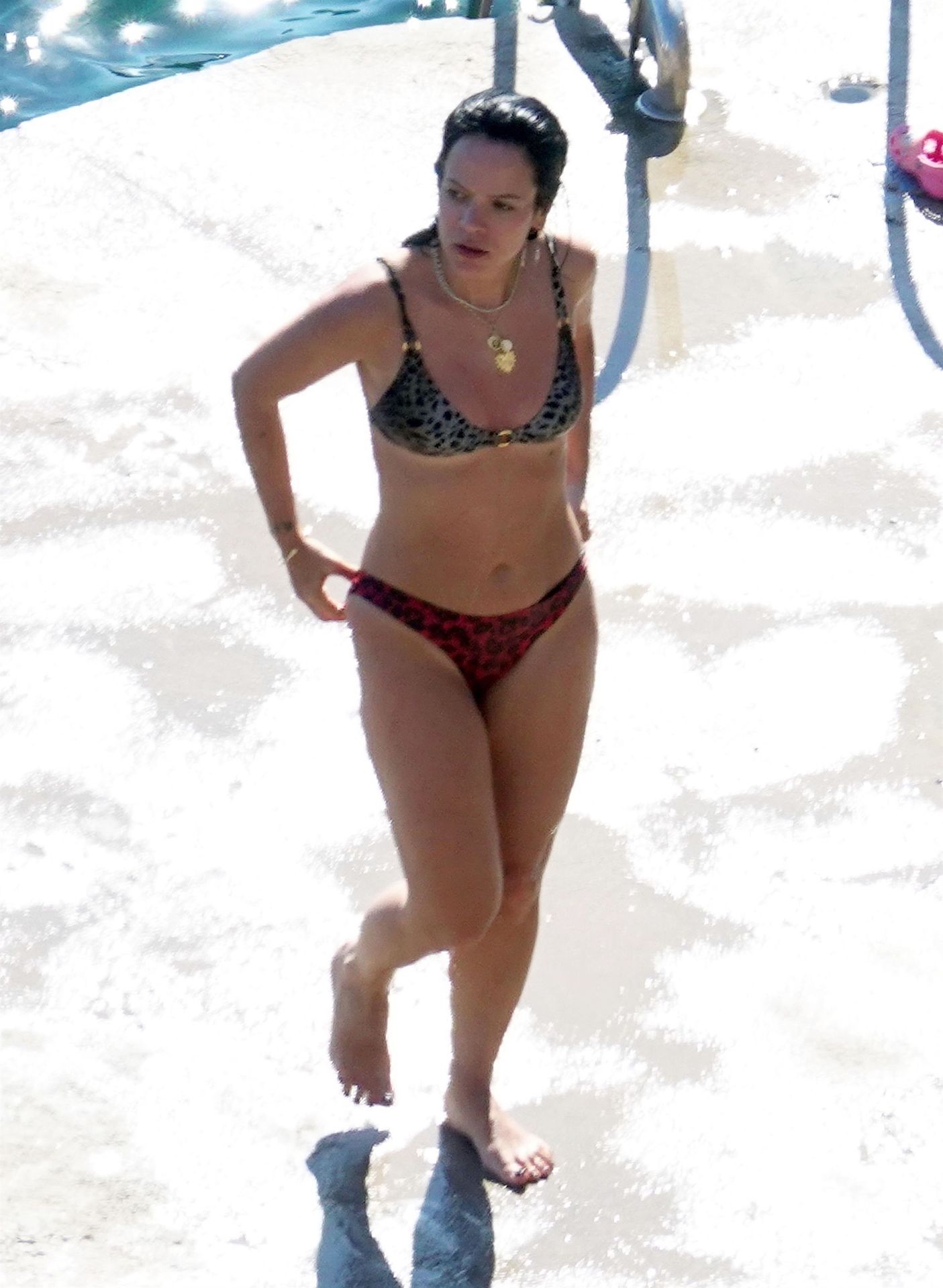 Lily Allen Shows Off Her Sexy Body in a Bikini and Nude Tits in Capri (73 Photos)