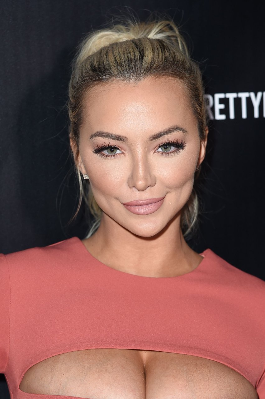 Lindsey Pelas Sexy (9 Photos + Video)