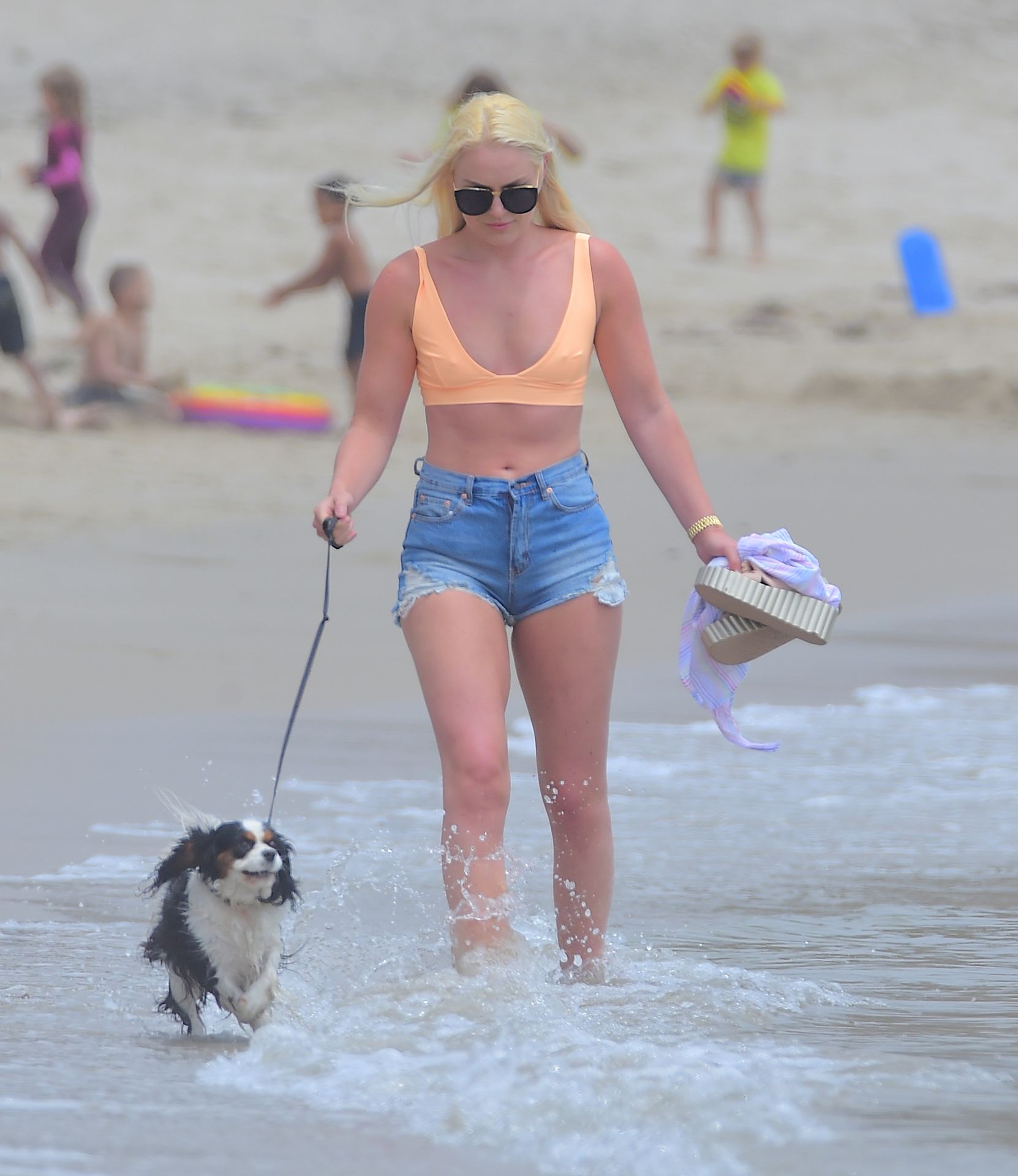Lindsey Vonn Shows Off Her Olympic Physique as She Hits the Beach in Malibu (43 Photos)