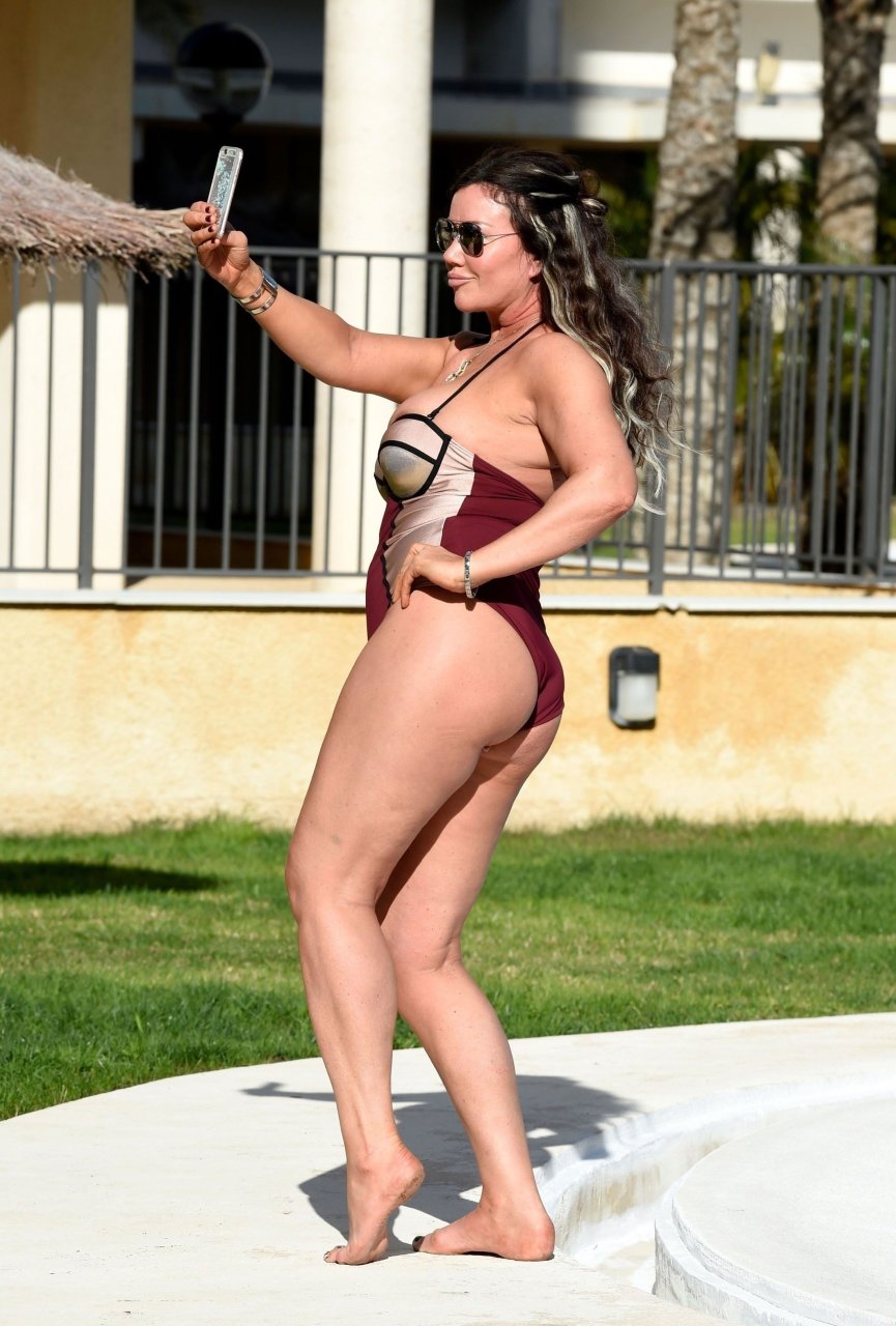 Lisa Appleton Sexy & Topless (79 Photos)