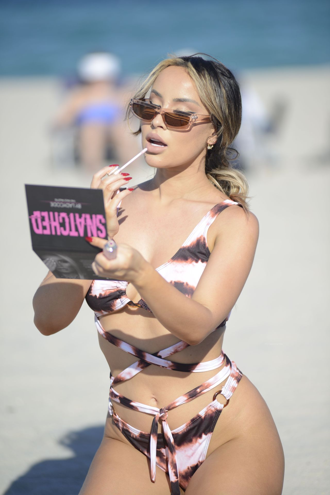 Lisa Opie Takes Her Bikini Body To Miami Beach (24 Photos)