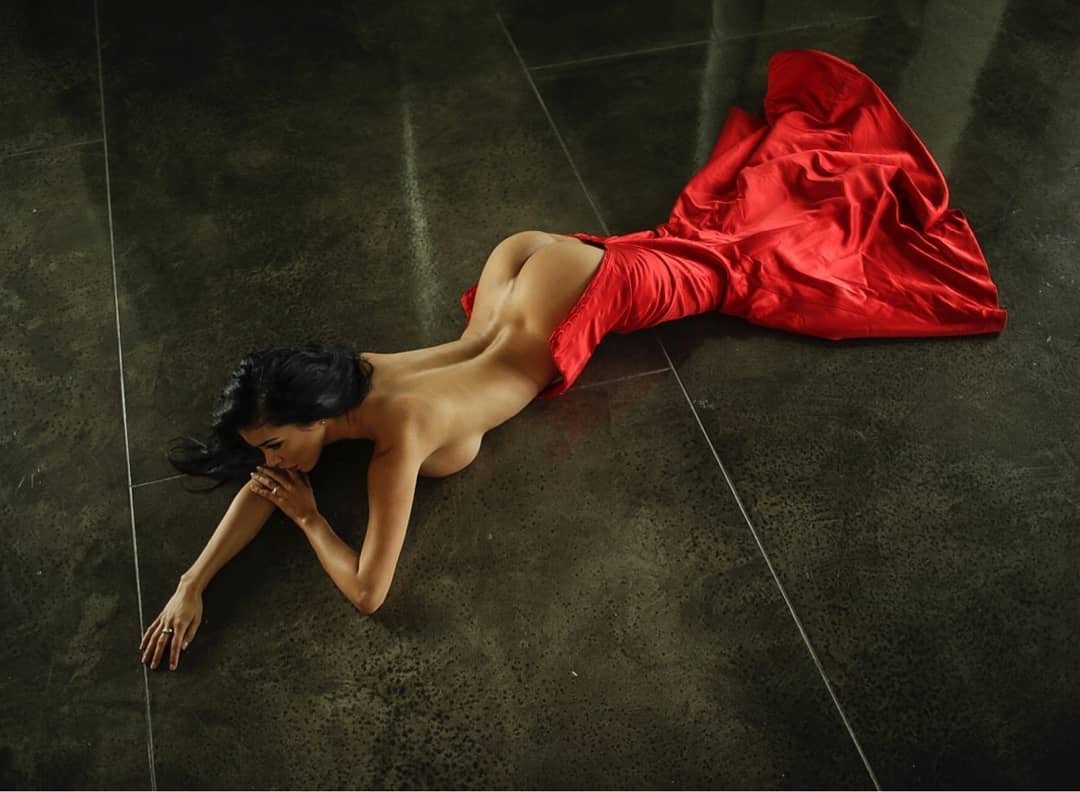 Lizzeth Acosta Nude & Sexy (22 Photos + Gif)