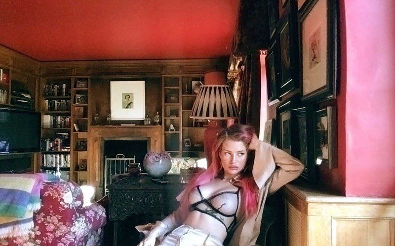 Lottie Moss Nude & Sexy (67 Photos + Videos & GIFs)