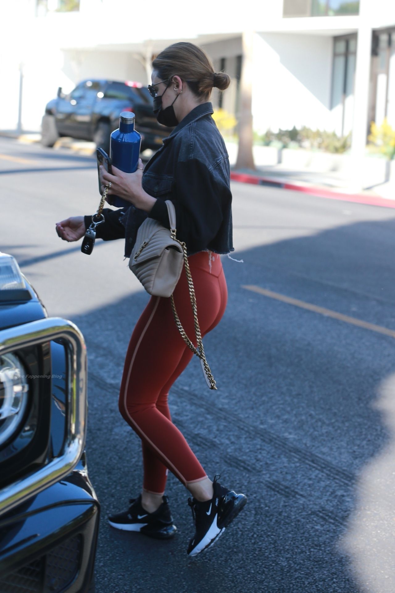 Lucy Hale Visits the Le Jolie Medi Spa in LA (19 Photos)