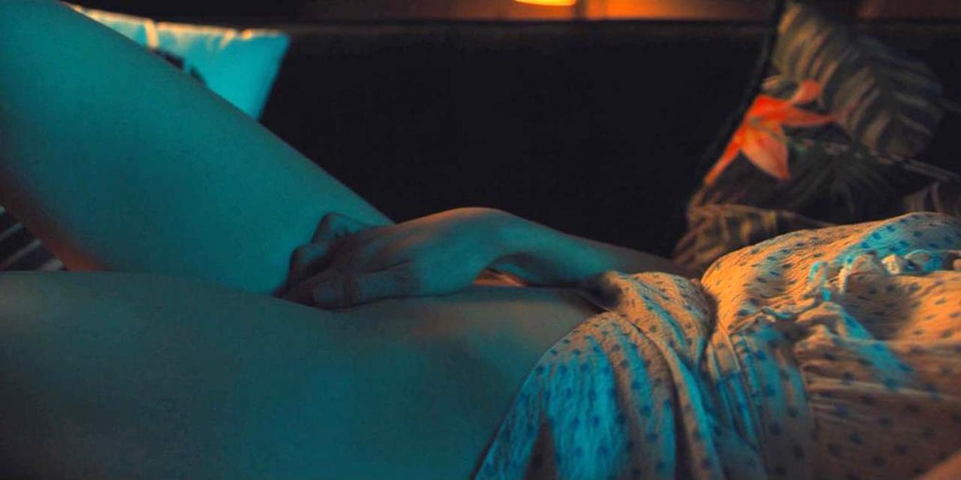Lucy Walters Nude - Jett (4 Pics + GIF & Video)