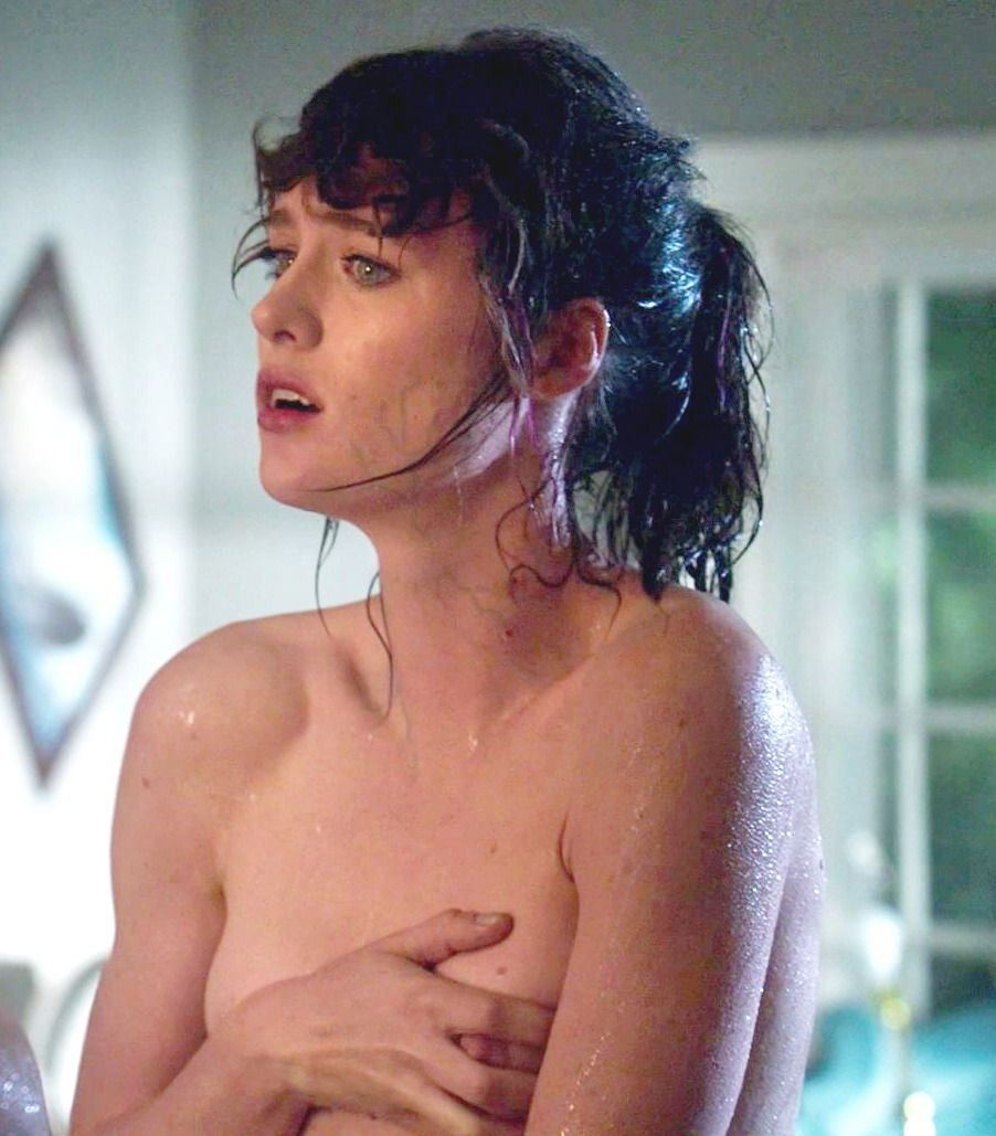 Mackenzie Davis Nude, Vanessa Hudgens Sexy - Freaks of Nature (2015) HD 1080p