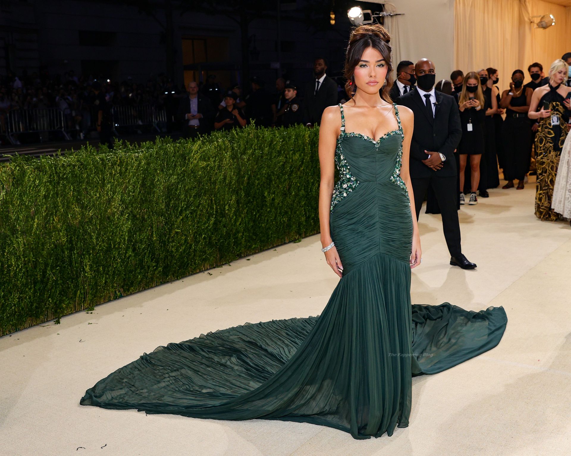 Madison Beer Looks Cute at the 2021 Met Gala in NYC (12 Photos)