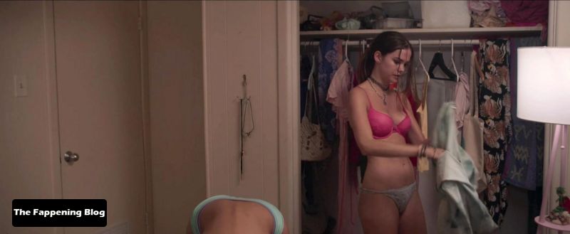 Maia Mitchell Nude & Sexy Collection (42 Photos + Videos)