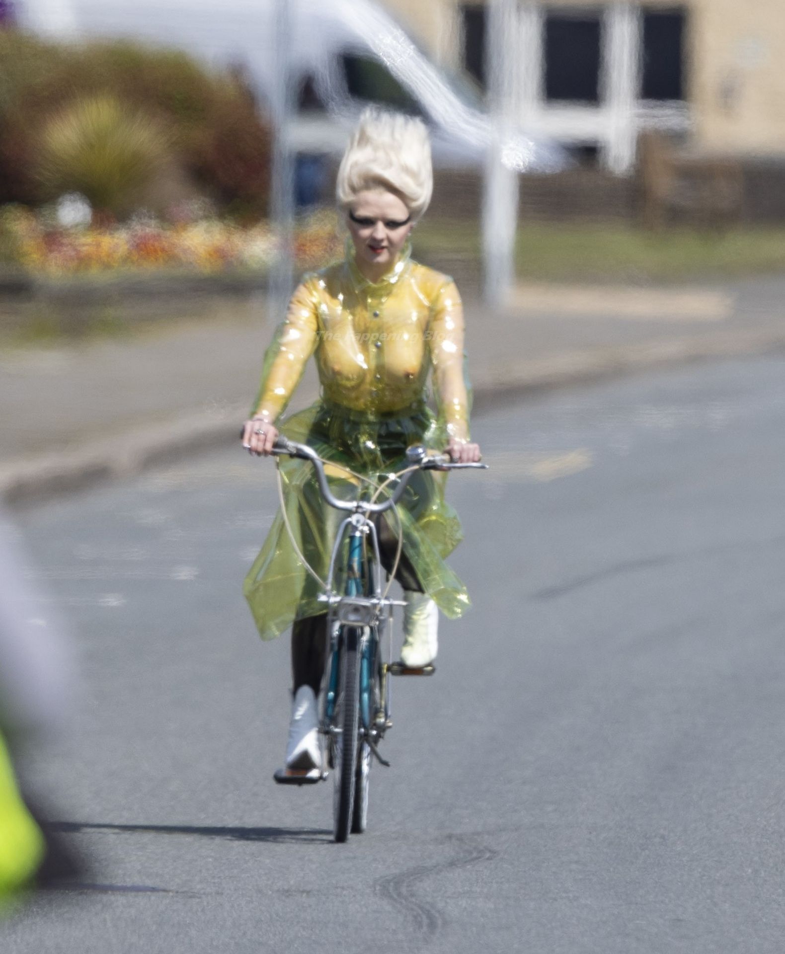 Maisie Williams Rides Bike On Set of New Sex Pistols’ TV Series (21 Photos)