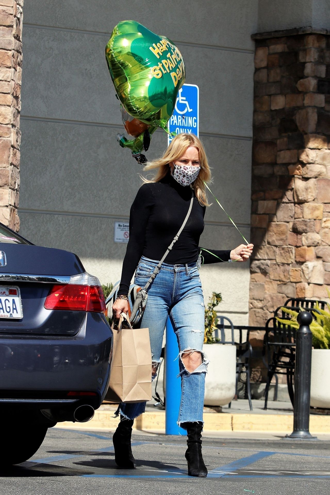 Malin Akerman Leaves the Market with a Lot of St. Patrick’s Day Spirit (34 Photos)