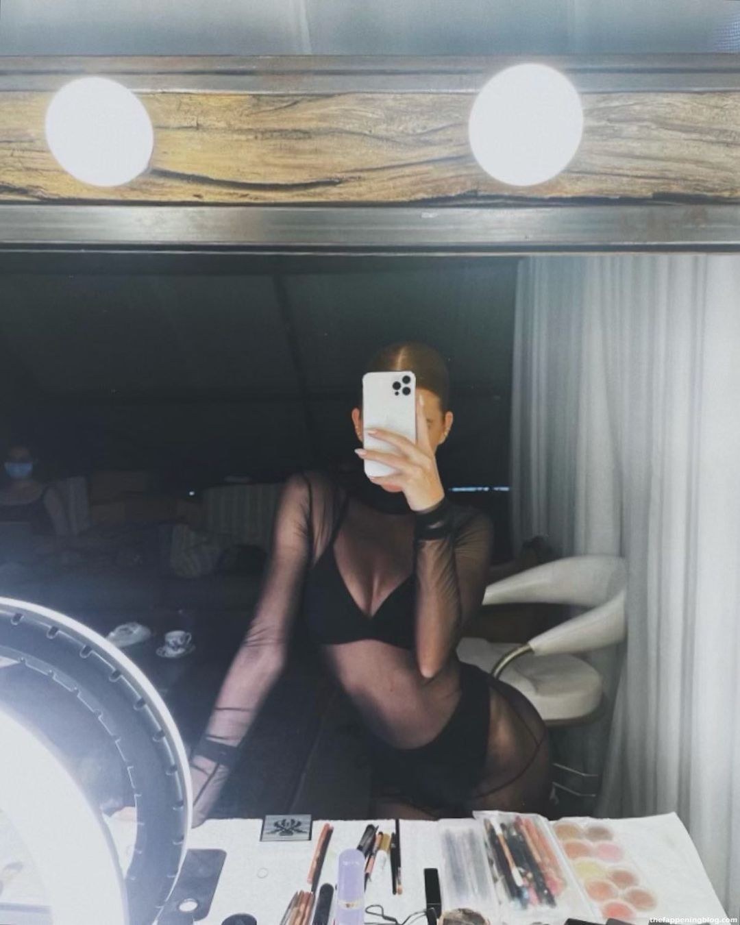 Marina Ruy Barbosa Nude & Sexy (25 Photos)