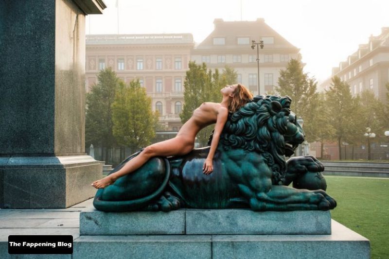 Marisa Papen Nude & Sexy Collection – Part 2 (165 Photos + Video)