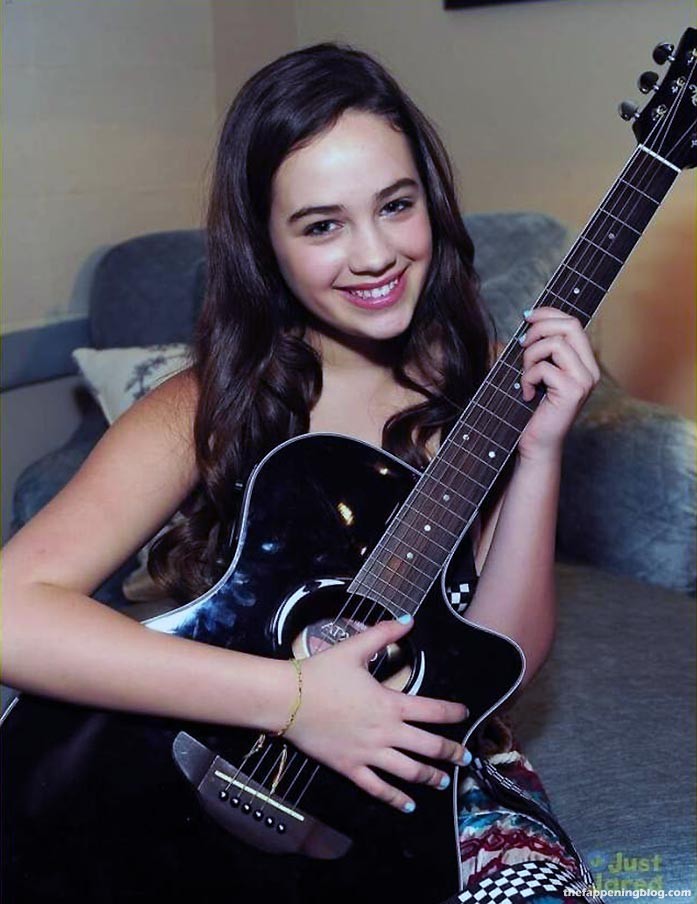 Mary Mouser Sexy (86 Photos + Possible LEAKED Nude Video & Hot Scenes)